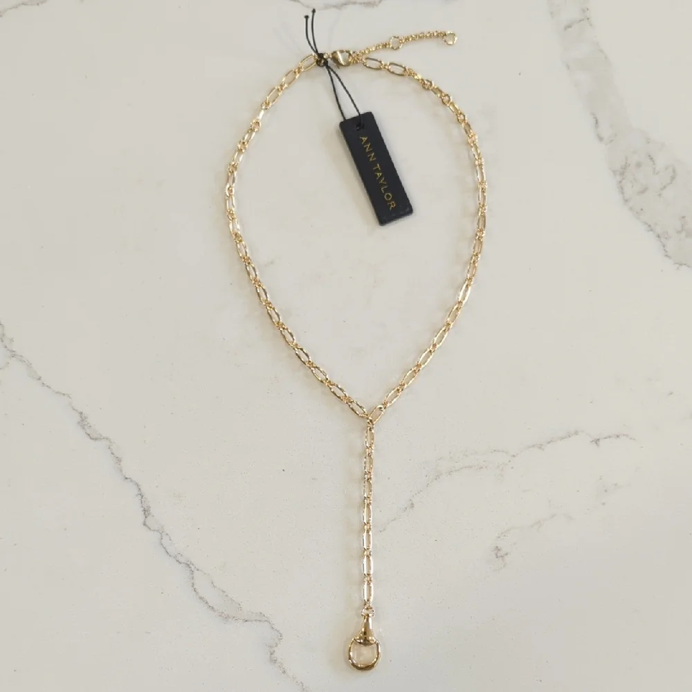 Ann Taylor Gold Link Lariat Necklace with Ring Drop - Picture 1 of 8